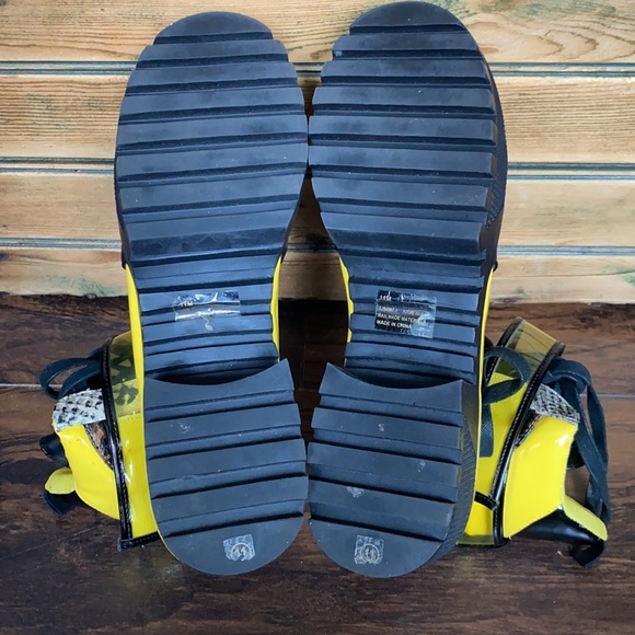 Faux snake and yellow accent combat boots size 11 - Picture 4 of 6